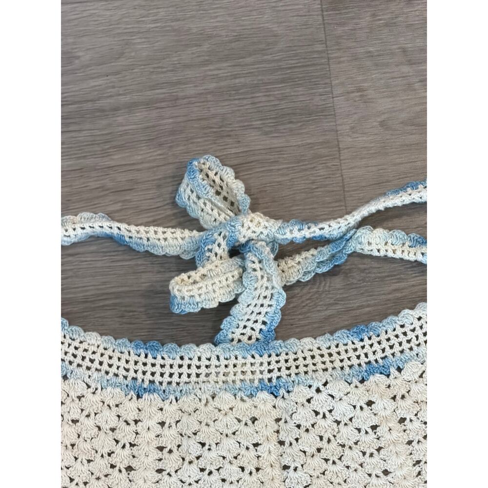 Vintage crocheted children’s apron cream and blue - Picture 3 of 3